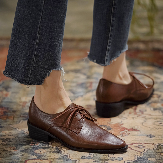 Scarpe da donna in pelle di va - Oxford Lace Up Women recensione e prezzo